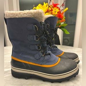 Sorel Men’s Caribou snow boot Navy size 11